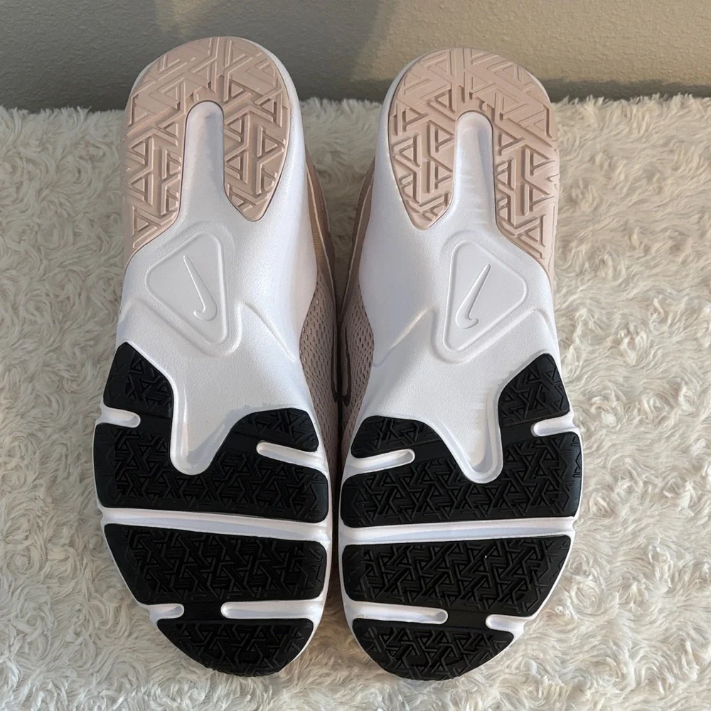Nike Women's Training Shoes Blush Pink with Metallic Silver Swoosh - Picture 2 of 3